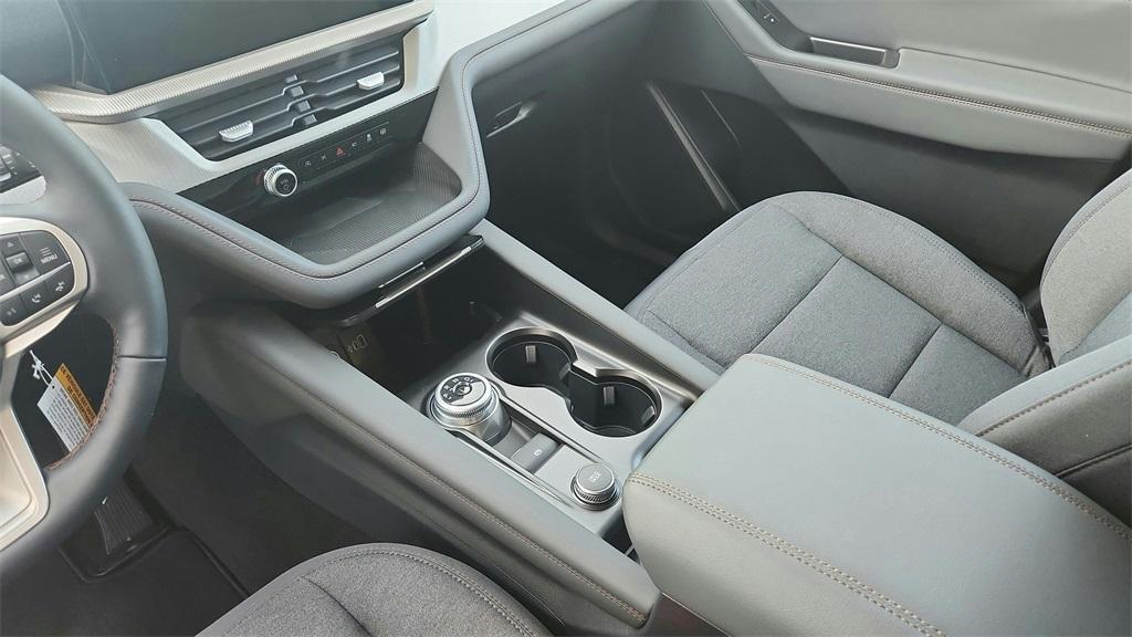 new 2025 Ford Explorer car, priced at $34,408