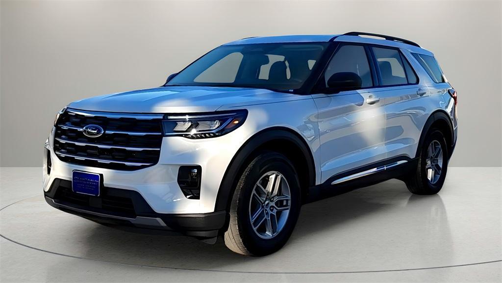 new 2025 Ford Explorer car, priced at $39,955