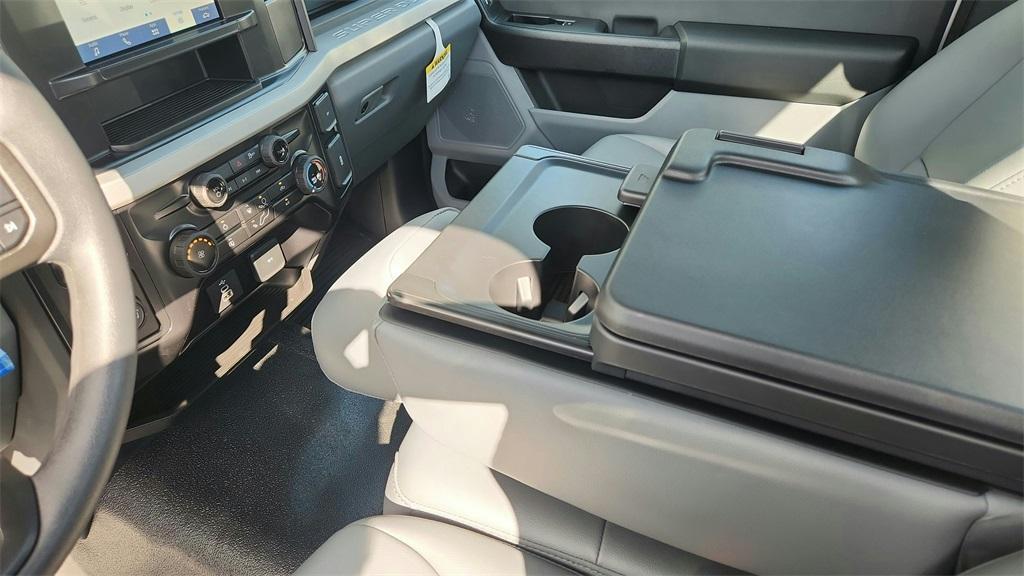 new 2025 Ford F-250 car, priced at $51,171