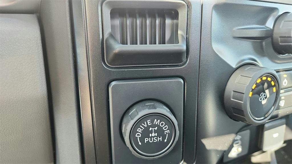 new 2025 Ford F-250 car, priced at $51,171