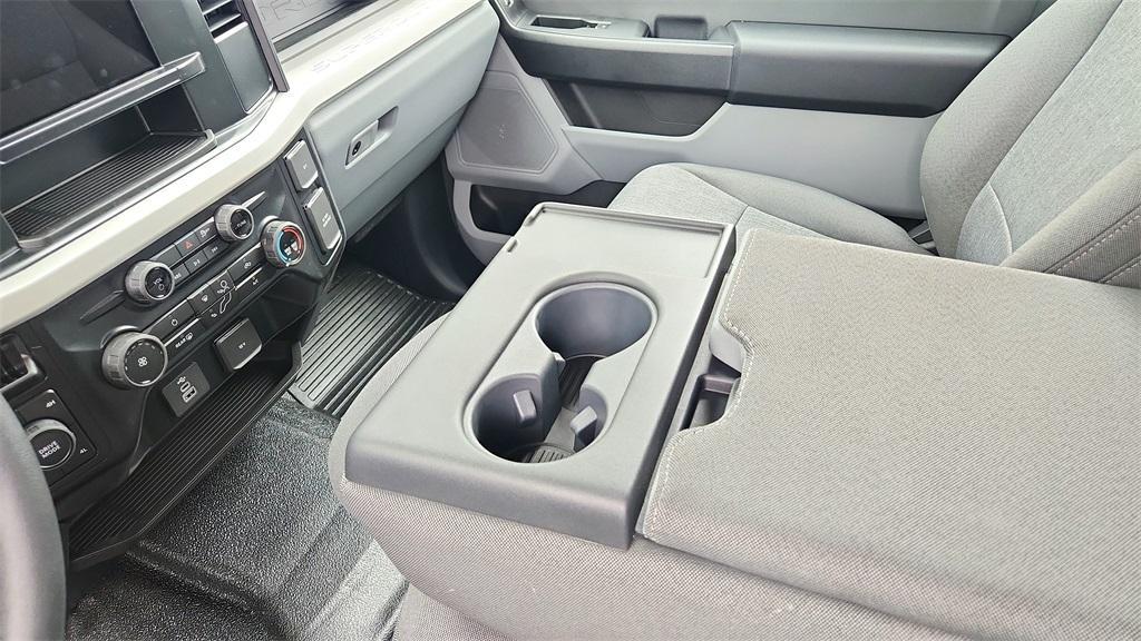 new 2025 Ford F-250 car, priced at $57,594