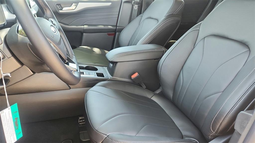 new 2025 Ford Escape car, priced at $35,702
