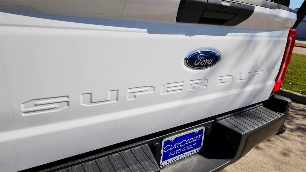 new 2024 Ford F-250 car, priced at $39,718