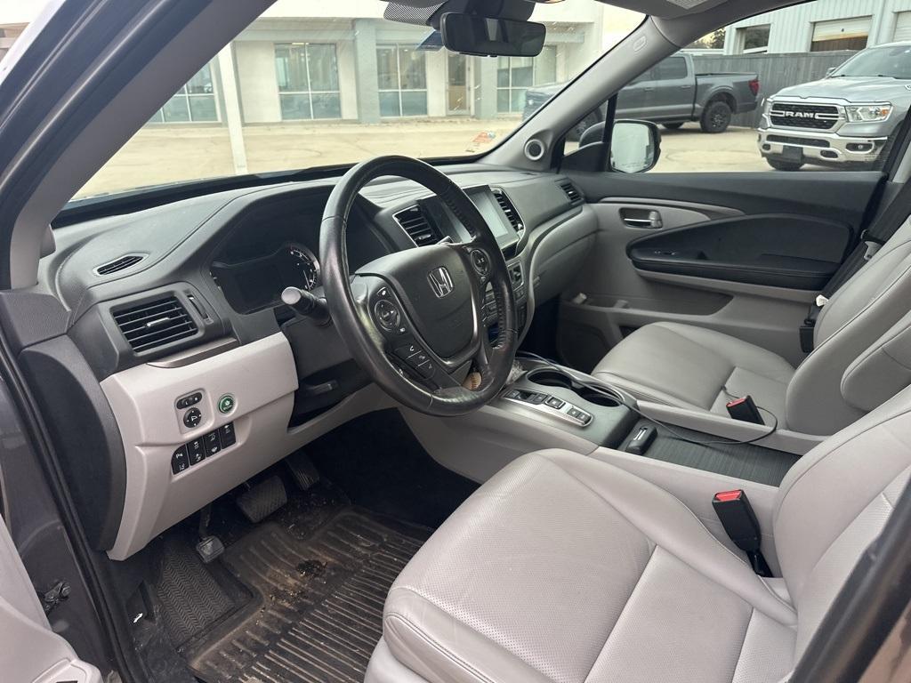 used 2022 Honda Ridgeline car, priced at $32,000