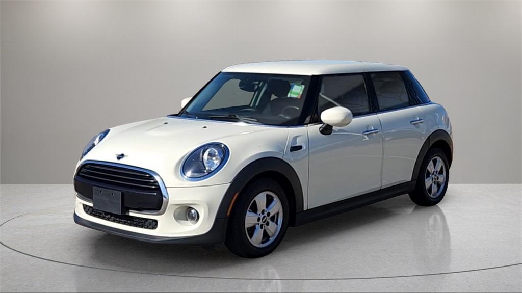 used 2021 MINI Hardtop car, priced at $18,500