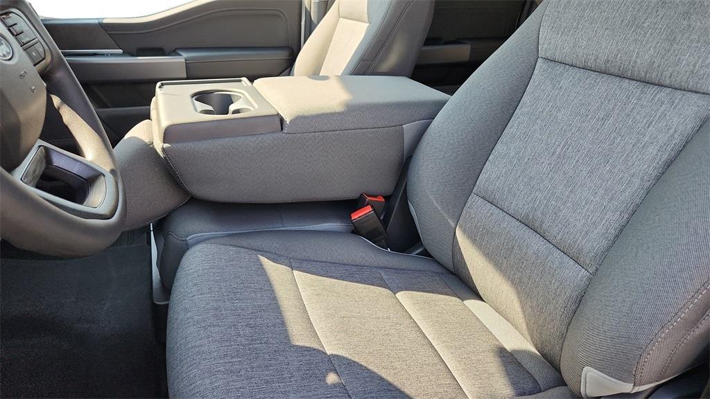 new 2025 Ford F-150 car, priced at $45,041