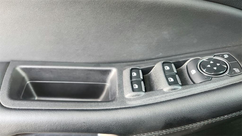 used 2024 Ford Edge car, priced at $25,500