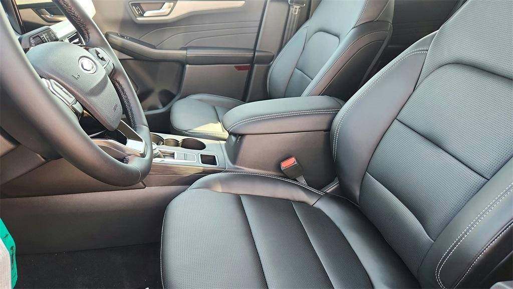 new 2025 Ford Escape car, priced at $28,913