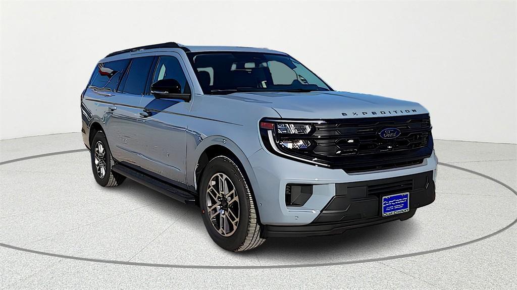 new 2025 Ford Expedition Max car, priced at $69,696