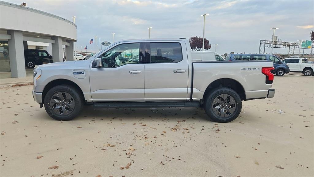 new 2024 Ford F-150 Lightning car, priced at $63,652