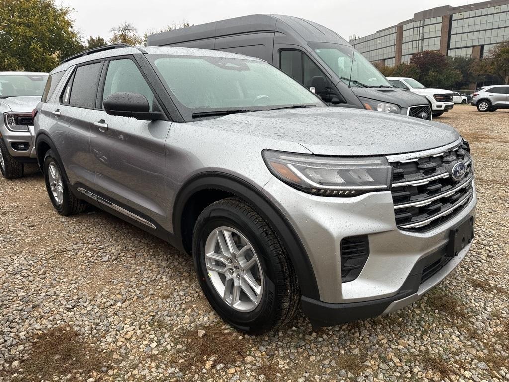 new 2025 Ford Explorer car, priced at $36,215