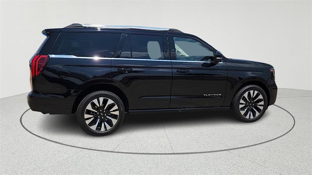 new 2025 Ford Expedition car, priced at $76,451