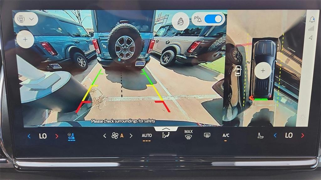 new 2025 Ford Expedition car, priced at $76,451