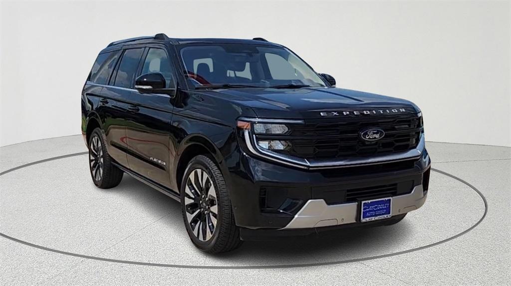new 2025 Ford Expedition car, priced at $74,037
