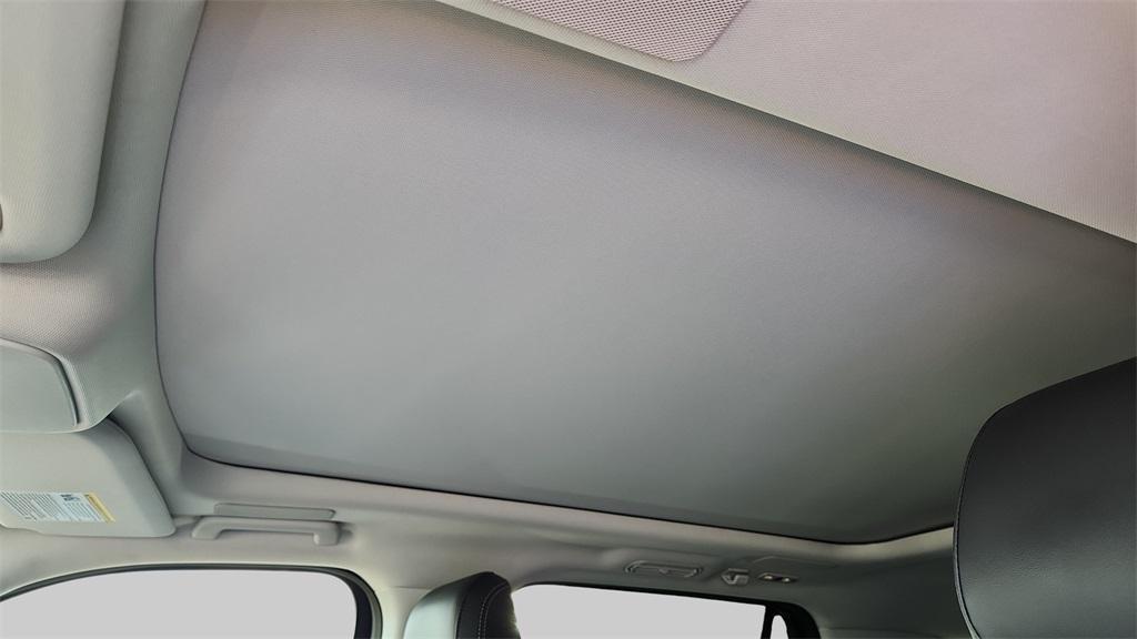 new 2025 Ford Expedition car, priced at $76,451