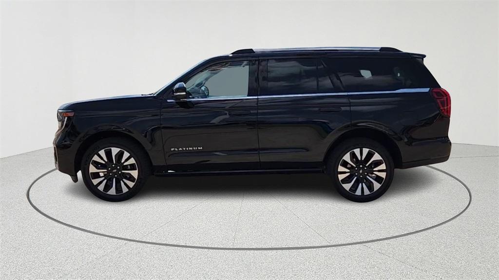 new 2025 Ford Expedition car, priced at $76,451