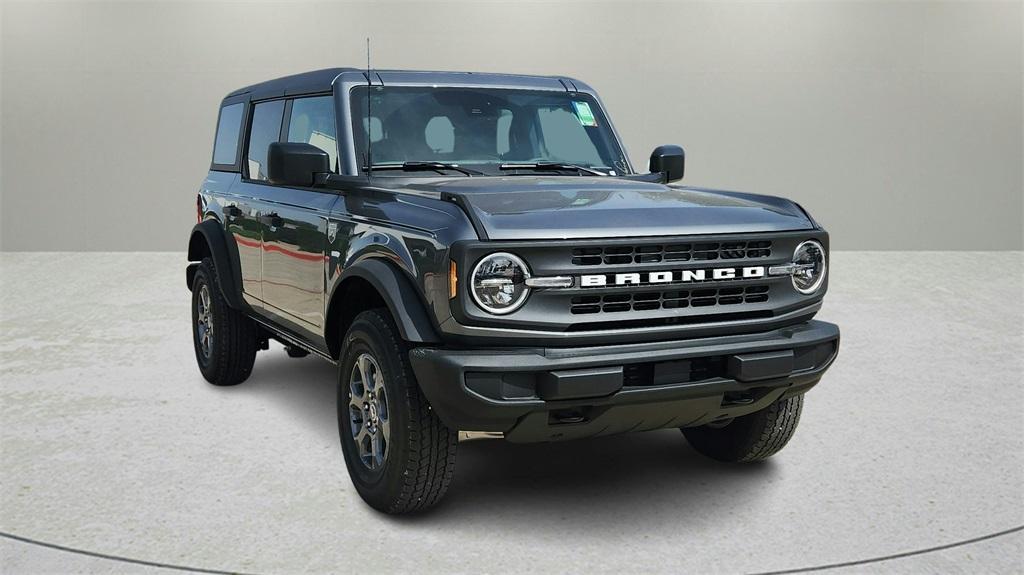 new 2025 Ford Bronco car, priced at $41,428