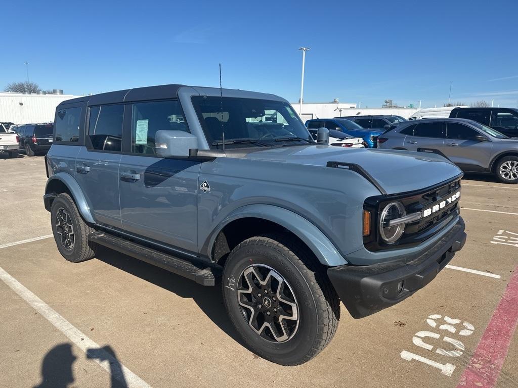 new 2024 Ford Bronco car, priced at $48,996