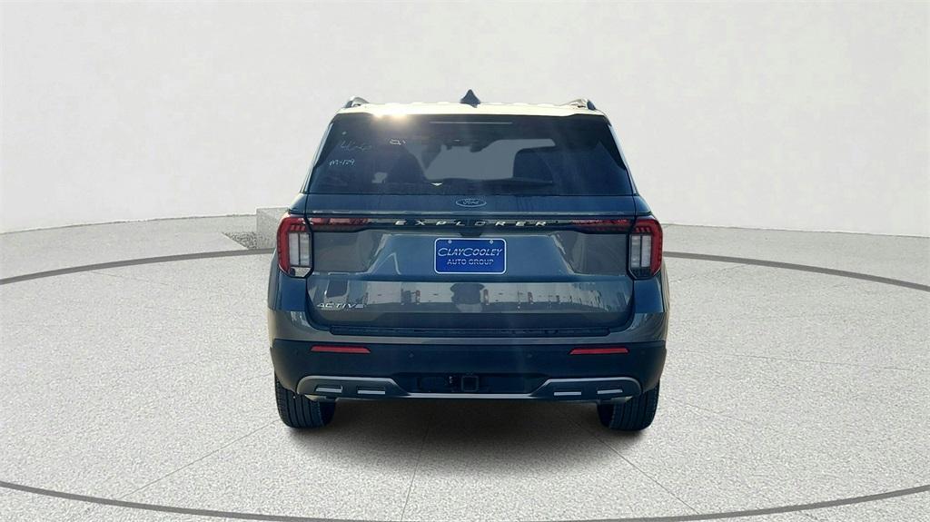 new 2025 Ford Explorer car, priced at $35,589