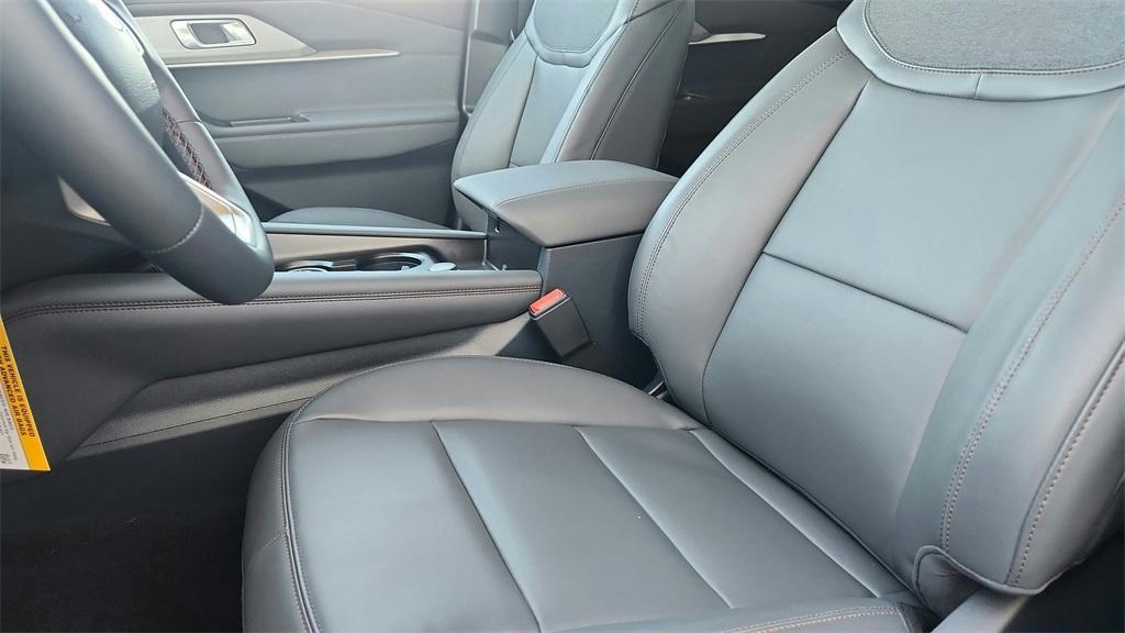 new 2025 Ford Explorer car, priced at $35,589
