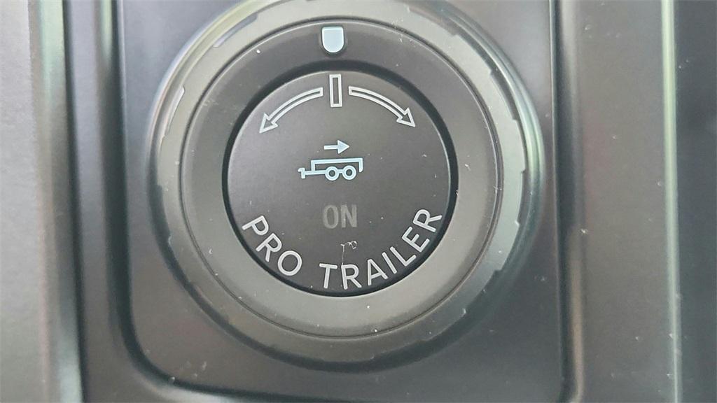 new 2025 Ford F-150 car, priced at $50,631