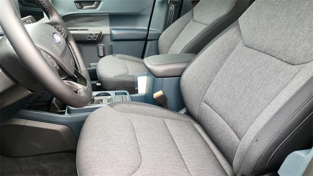 new 2025 Ford Maverick car, priced at $33,066