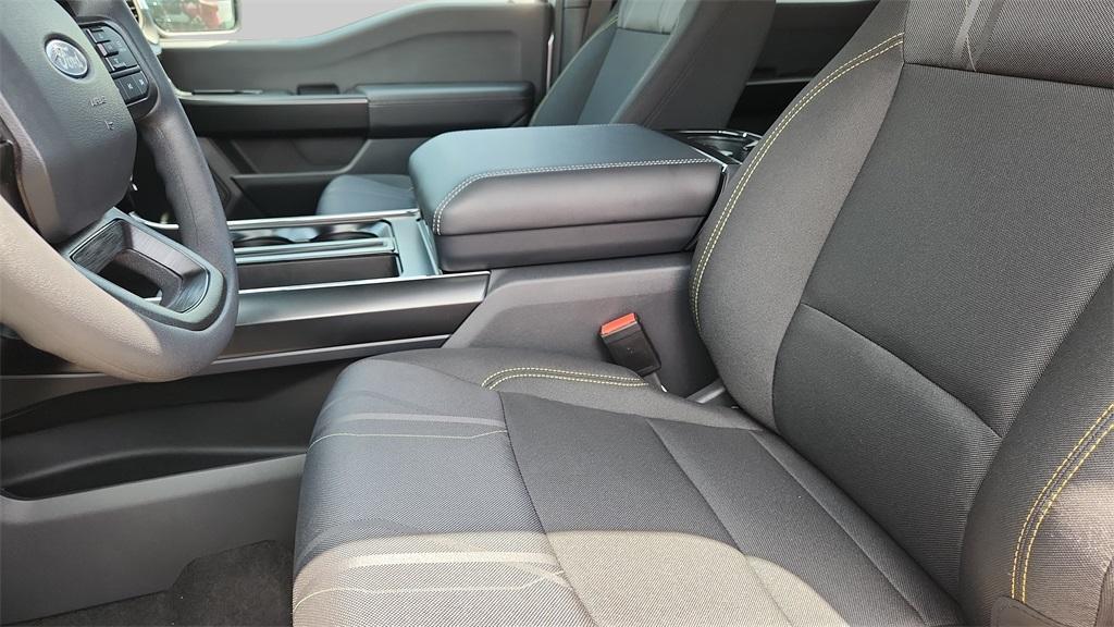 new 2025 Ford F-150 car, priced at $43,333