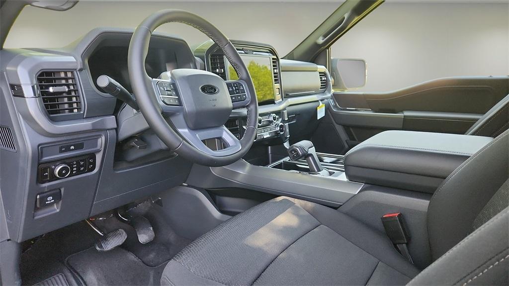 new 2025 Ford F-150 car, priced at $54,253