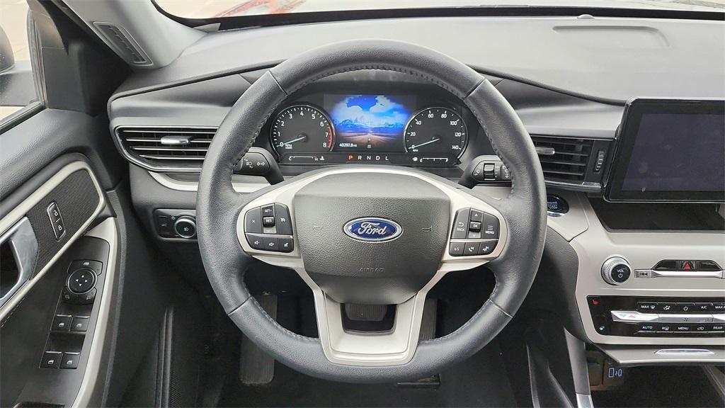 used 2023 Ford Explorer car, priced at $27,500