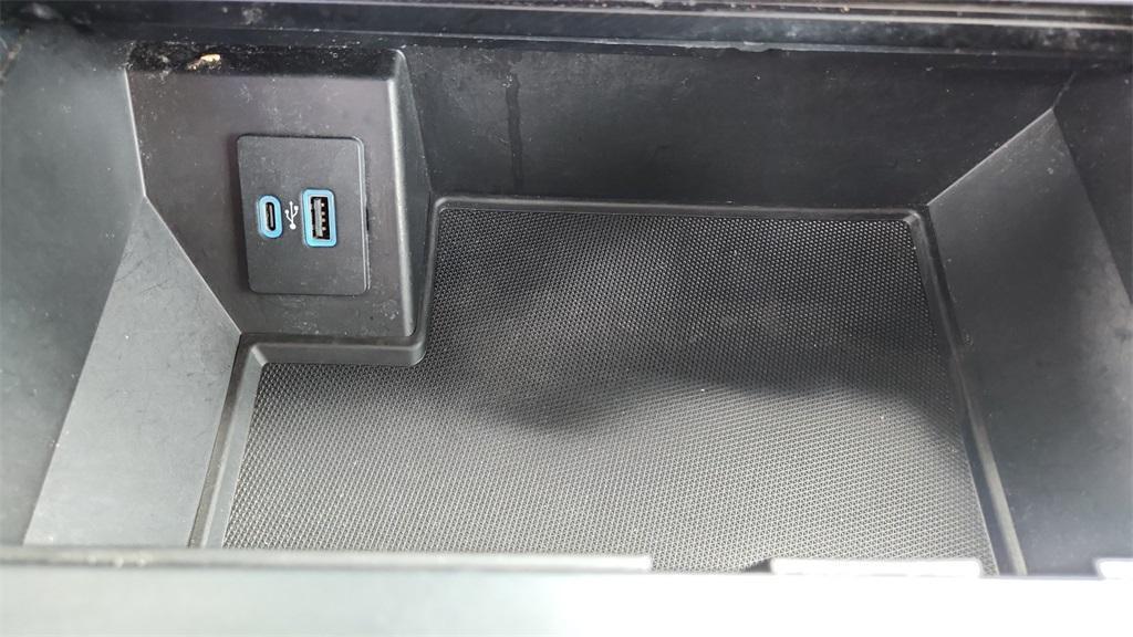 used 2022 Ford F-150 car, priced at $40,000