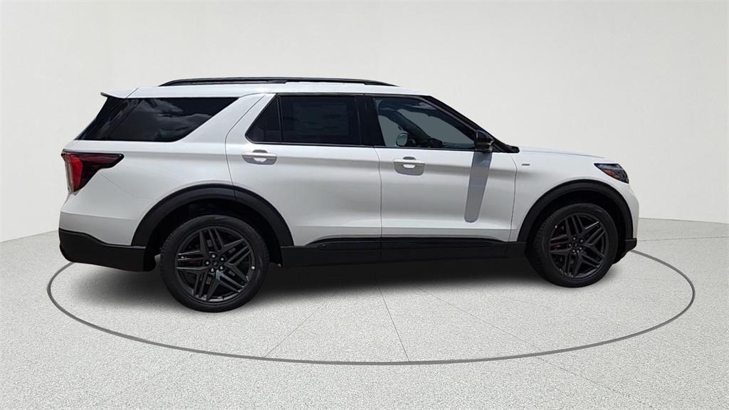new 2025 Ford Explorer car, priced at $41,328