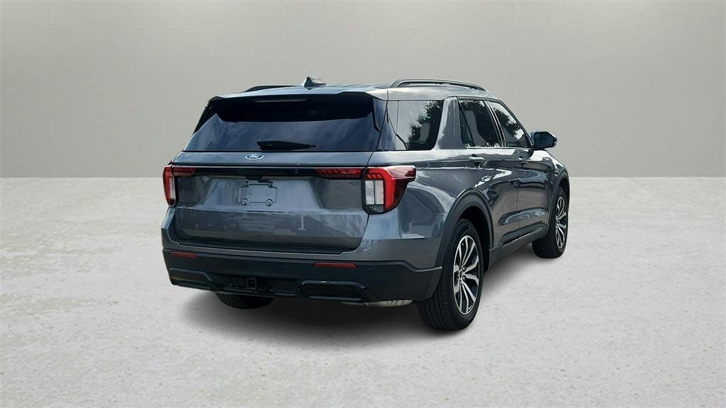 new 2025 Ford Explorer car, priced at $39,655