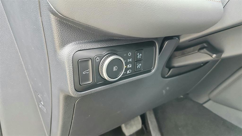 new 2025 Ford Explorer car, priced at $36,504