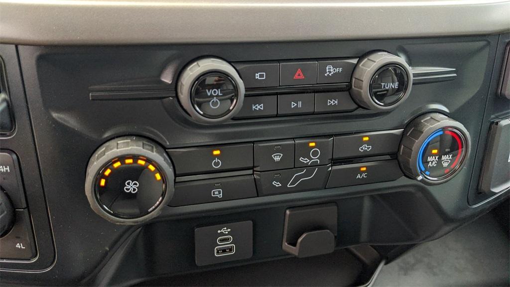 new 2025 Ford F-150 car, priced at $44,802