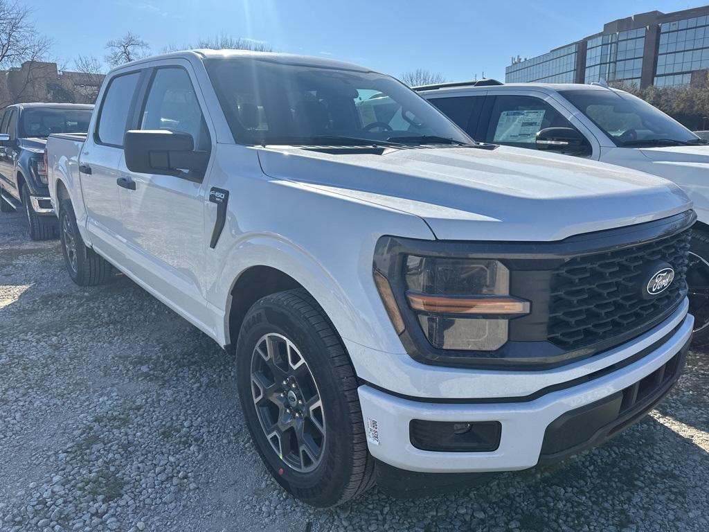 new 2025 Ford F-150 car, priced at $43,002