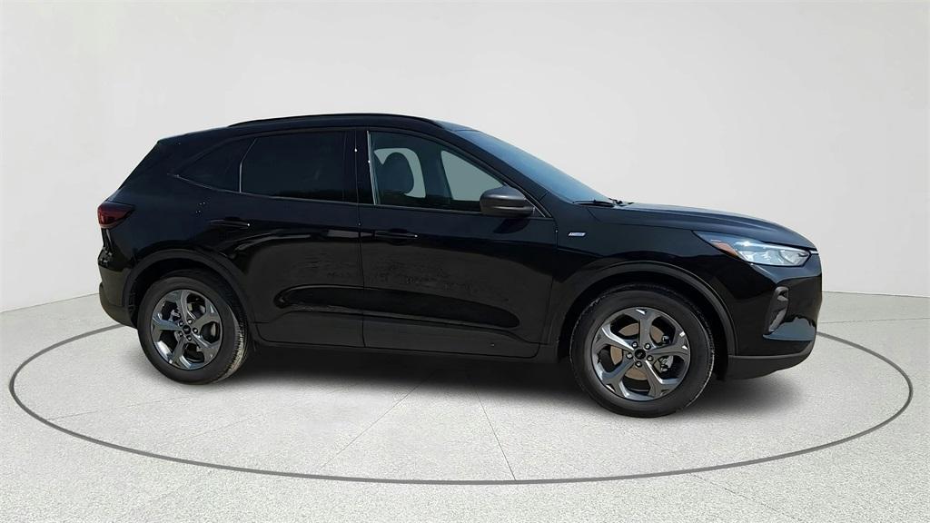 new 2025 Ford Escape car, priced at $24,066