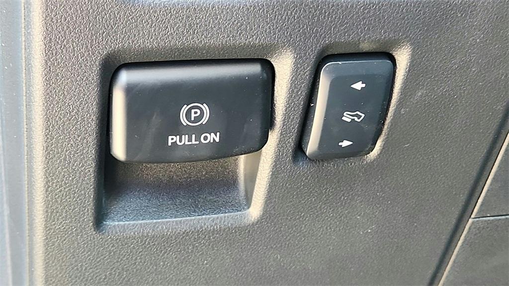 new 2025 Ford F-150 car, priced at $59,370