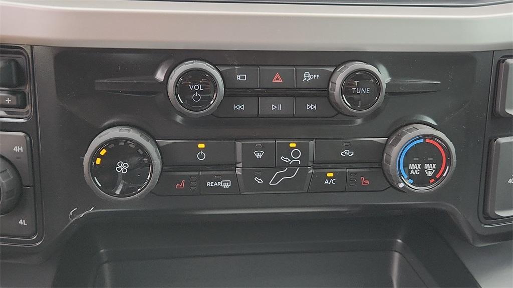 new 2025 Ford F-250 car, priced at $70,176