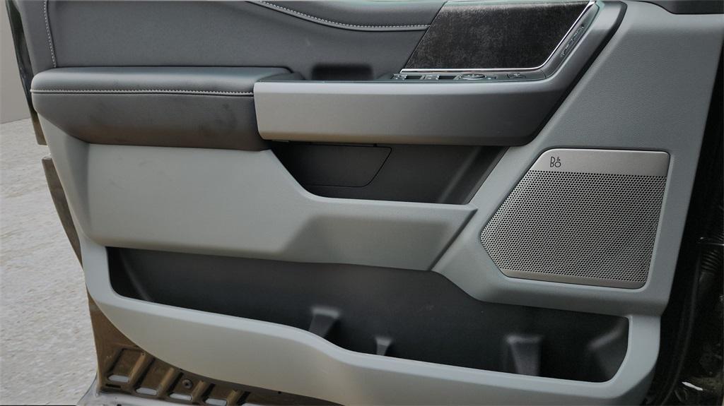 new 2025 Ford F-250 car, priced at $70,176