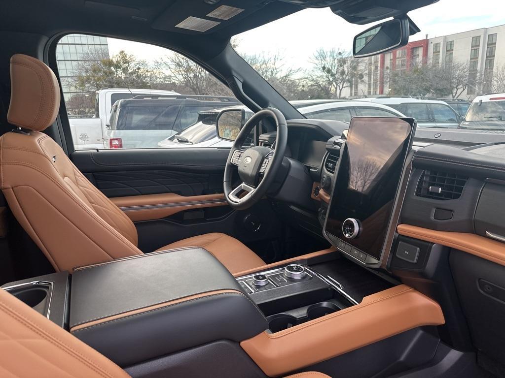 new 2024 Ford Expedition car, priced at $73,661