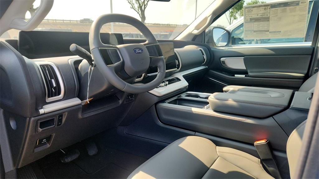 new 2025 Ford Expedition car, priced at $65,109