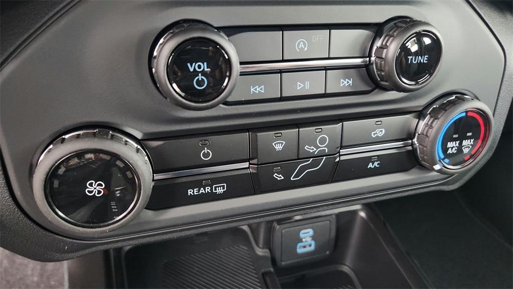 new 2025 Ford Bronco car, priced at $52,999