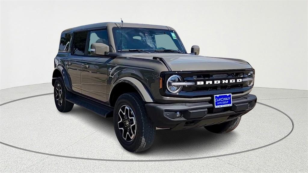 new 2025 Ford Bronco car, priced at $48,328