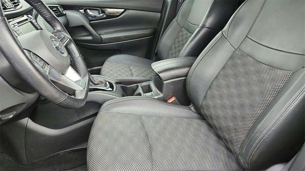 used 2022 Nissan Rogue Sport car, priced at $21,000