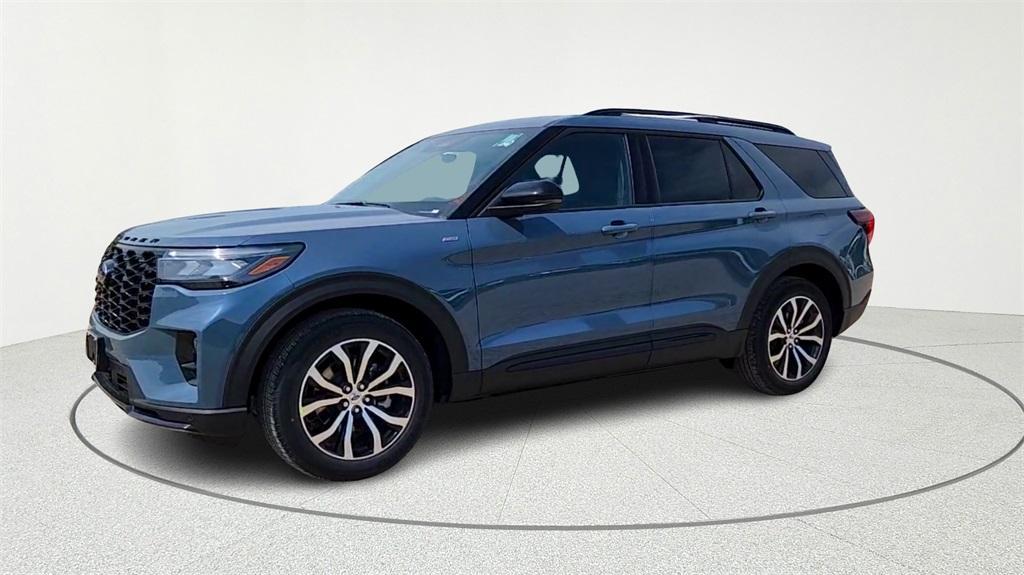 new 2025 Ford Explorer car, priced at $42,356