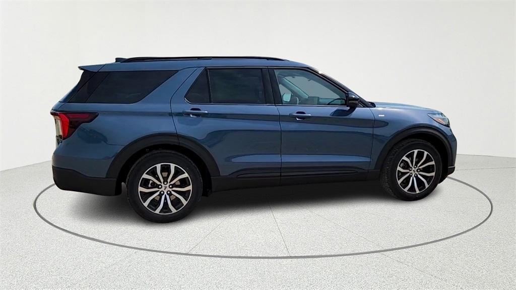 new 2025 Ford Explorer car, priced at $42,356