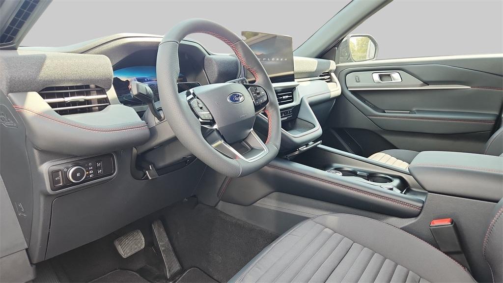 new 2025 Ford Explorer car, priced at $42,356