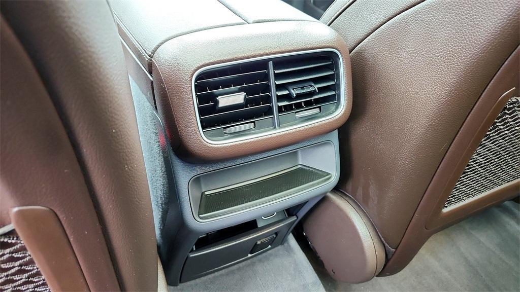 used 2020 Mercedes-Benz GLE 450 car, priced at $33,000