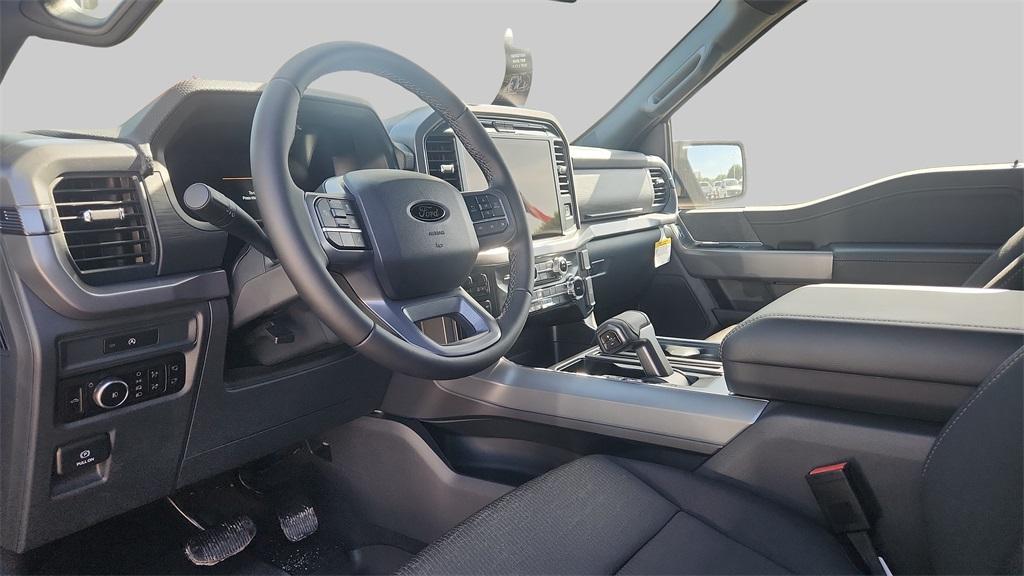 new 2025 Ford F-150 car, priced at $55,300