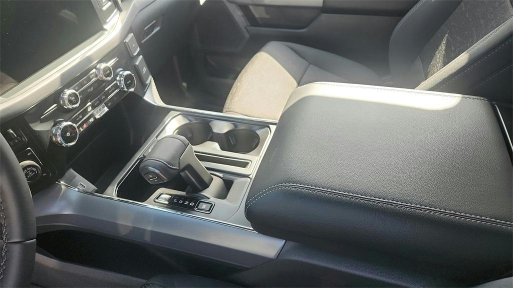 new 2025 Ford F-150 car, priced at $55,300
